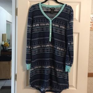 NWT Joe Boxer size Medium  velour  night shirt